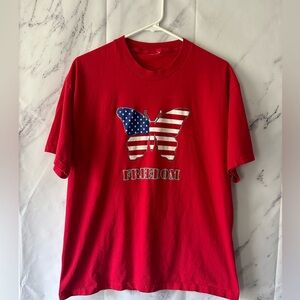 VTG 90s USA FLAG FREEDOM BUTTERFLY PRINT TSHIRT WOMENS MEDIUM